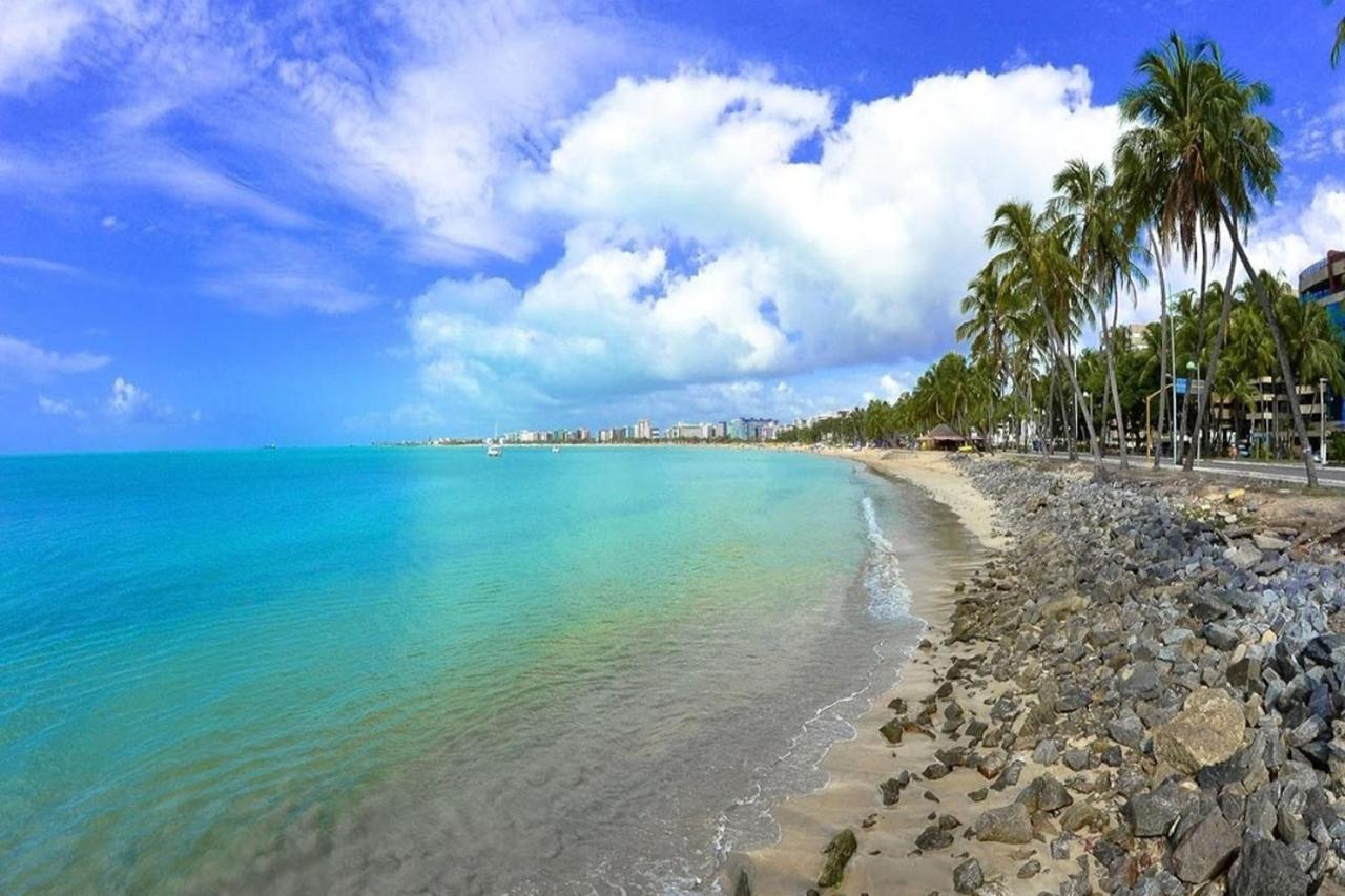 Cama&Cafe 400 Metros Da Praia De Jatiuca, Maceio - Al Luaran gambar